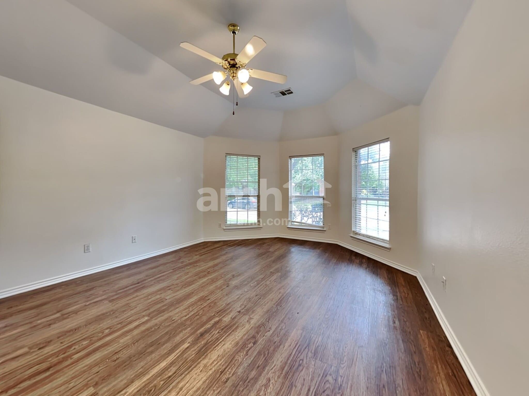 Building Photo - 6308 Fall River Dr