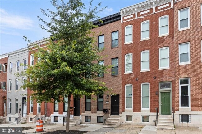 Building Photo - 1532 N Broadway