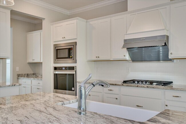 Building Photo - 1015 Sluice Gate Dr