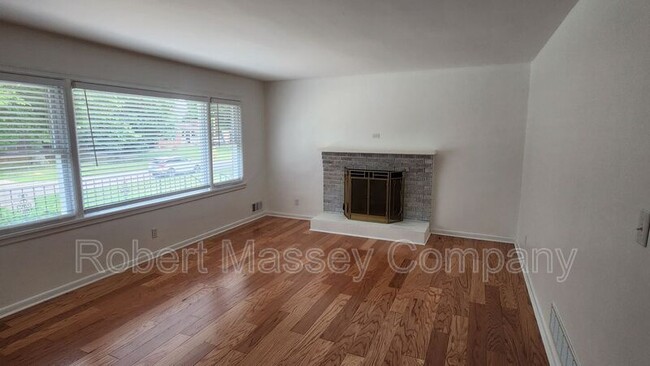 Building Photo - 3127 Michael Dr