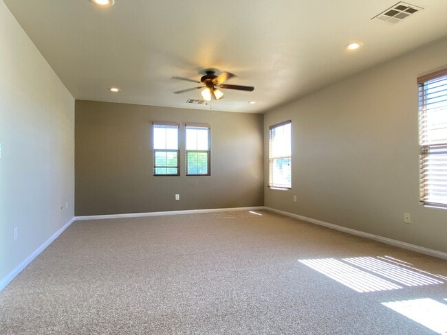 Building Photo - 10507 Winter Grass Dr