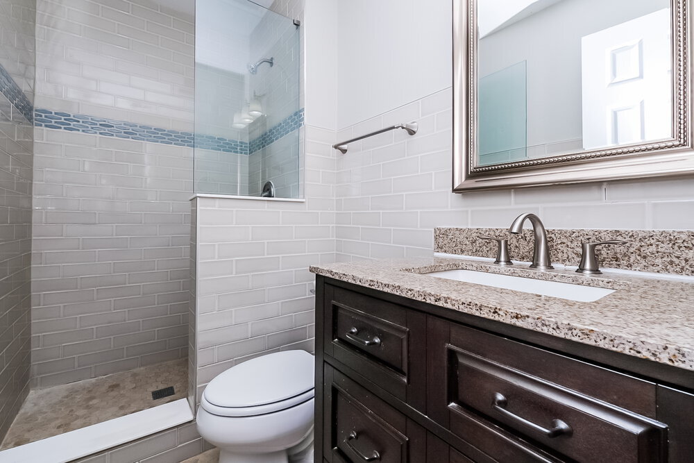 Building Photo - 1048 Brenton Leaf Dr