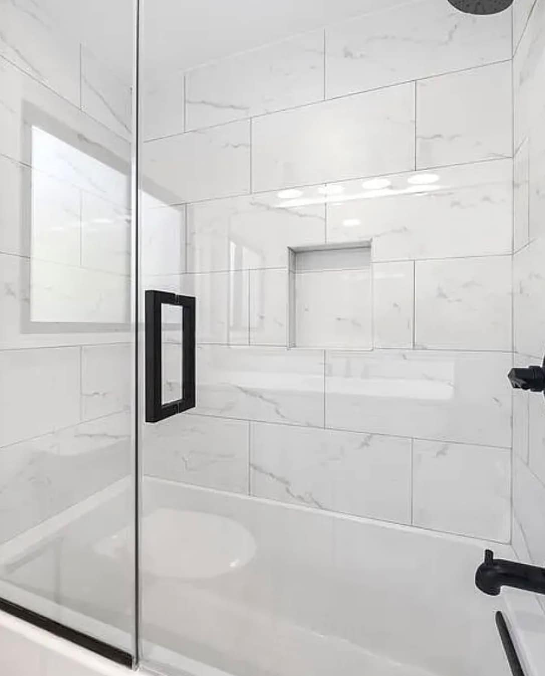 Building Photo - 17163 Clemons Dr