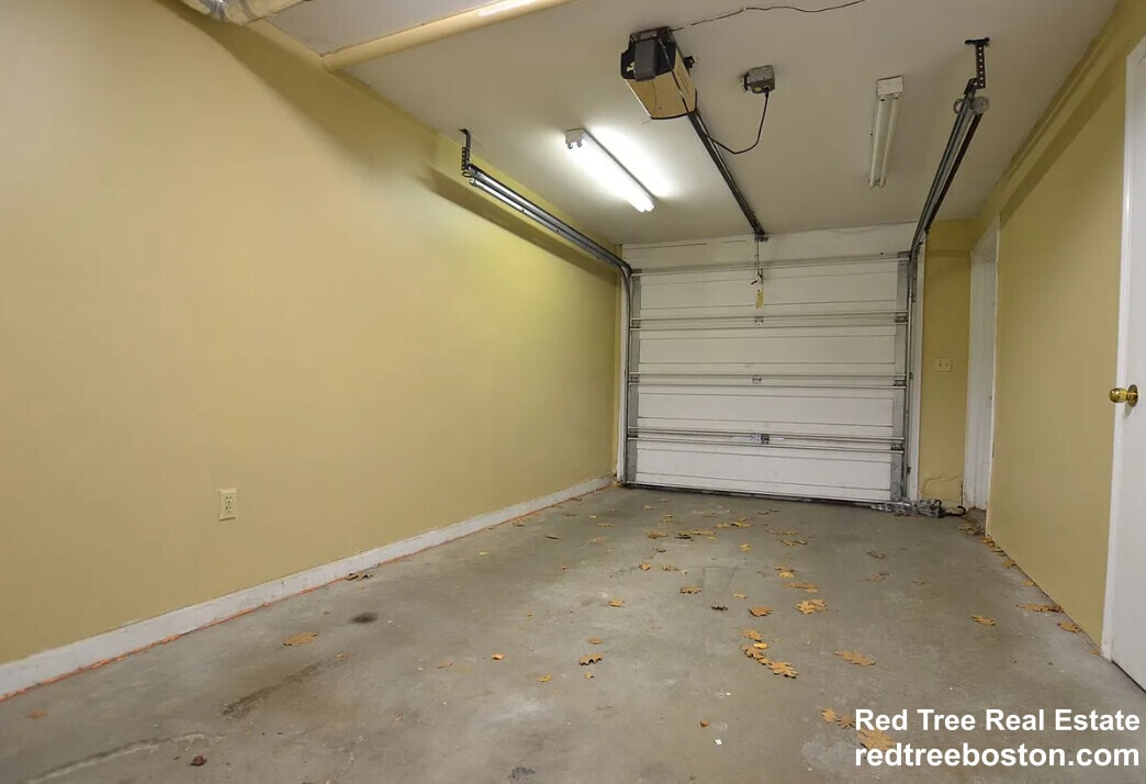 Building Photo - 85 Brainerd Rd