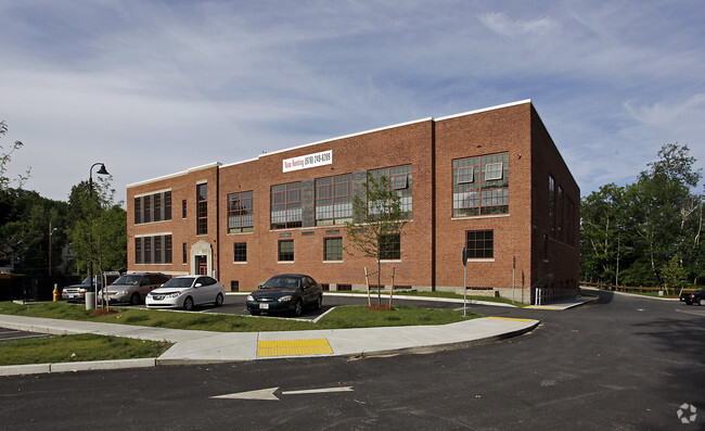 Building Photo - School Street Residences