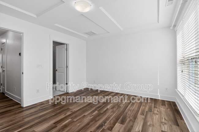 Building Photo - 1614 Pat Garrett St