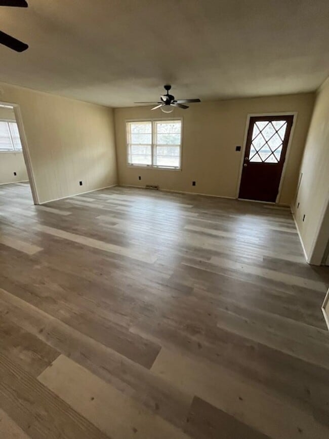 Building Photo - Just off Dave Lyle Blvd, close to shops and restaurants!