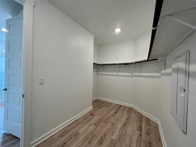 Building Photo - 2308 Bear Cub Bend