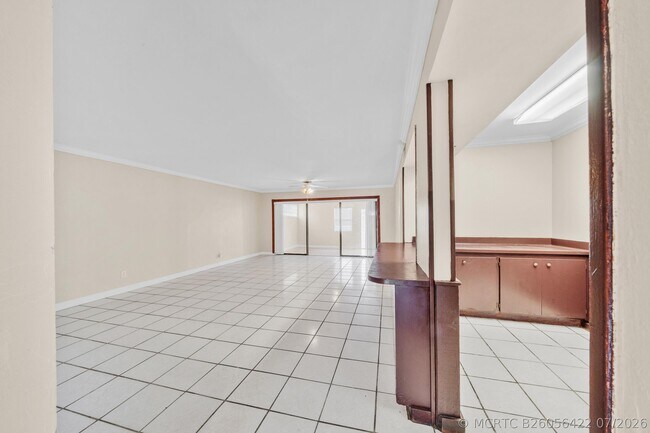 Building Photo - 221 NW 43rd Pl