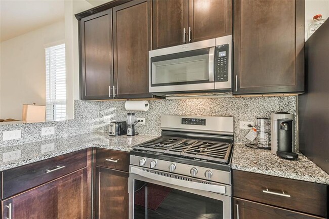 Building Photo - 24063 Prairie Dust Dr