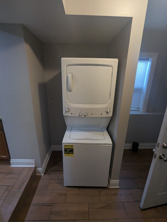 Building Photo - 4129 N Cicero Ave