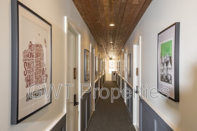 Building Photo - 1906 Mission St