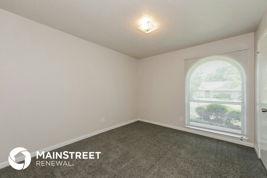 Building Photo - 1816 Christopher Dr