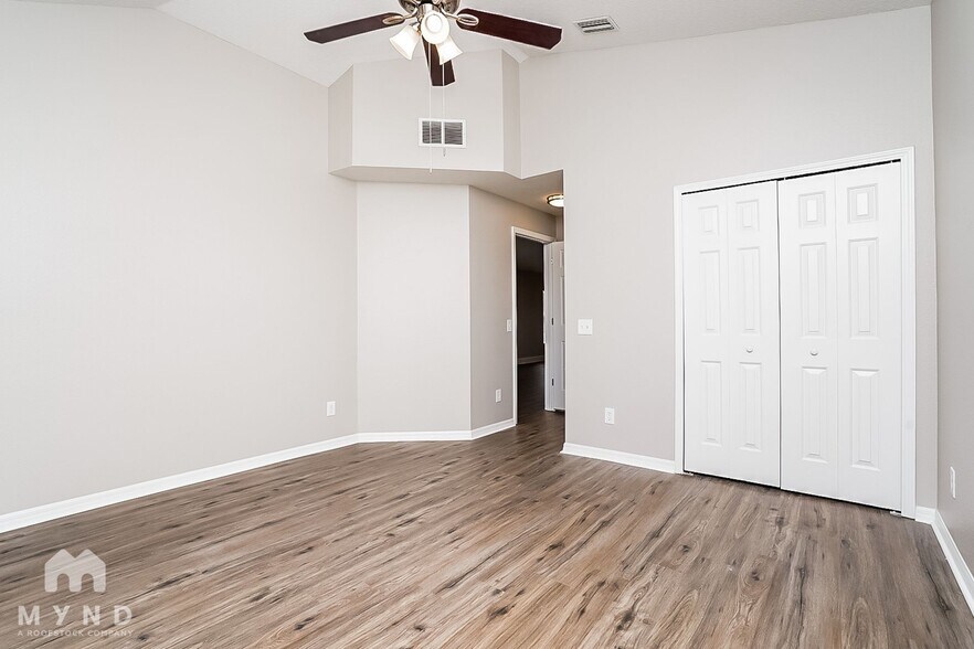 Building Photo - 8721 Persea Ct