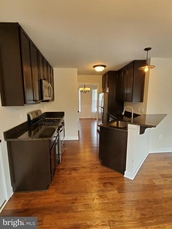 Building Photo - 10510 Woodland Dr