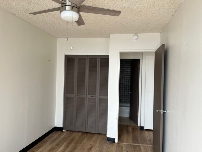 Building Photo - Village Maluhia - 2 bedrooms, 1 bath unit ...