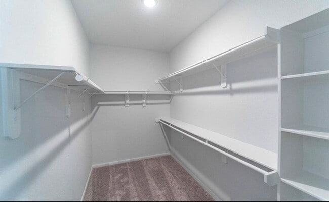 Building Photo - 14397 High Hl Dr