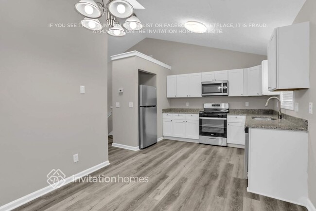 Building Photo - 6017 Happy Trails Ct