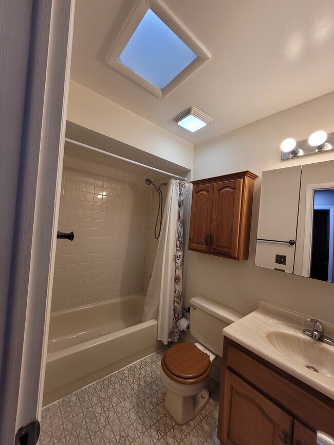 Building Photo - 4872 Lofty Pines Cir W