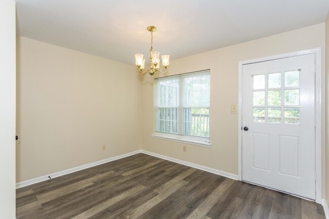 Building Photo - 2105 Montreat Pkwy