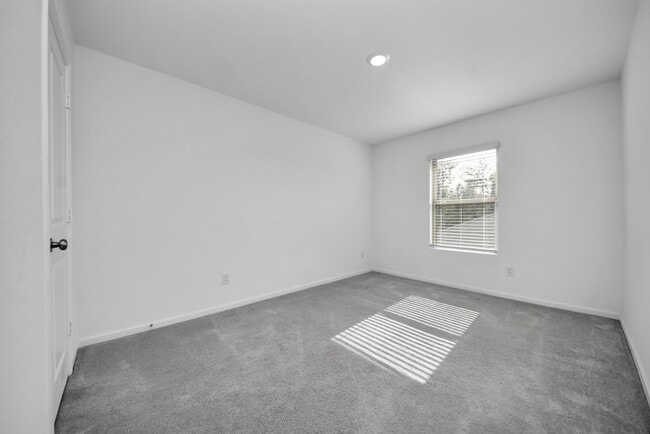 Building Photo - 19523 Manduca Dr