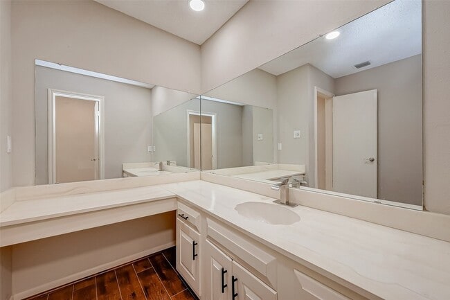 Building Photo - 365 Champions Colony III St