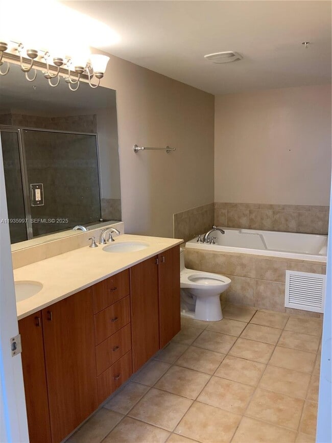 Building Photo - 888 Douglas Rd