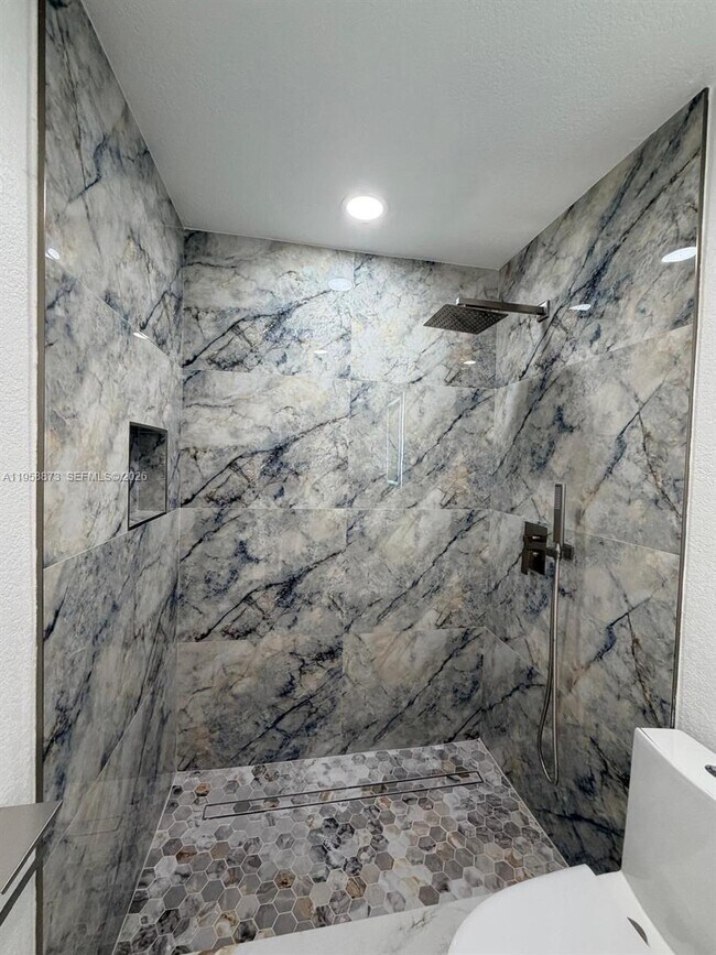 Building Photo - 16820 NW 54th Ct