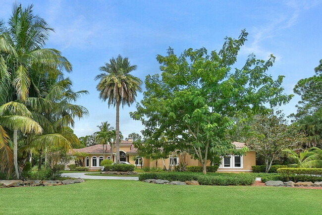 Building Photo - 7934 SE Country Estates Way