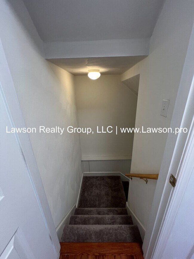 Building Photo - Beautiful Four Bedroom Home in "The Groves...