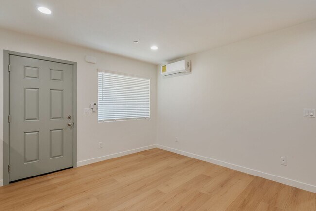 Building Photo - 2 Bed | 2 Bath | Alhambra School District