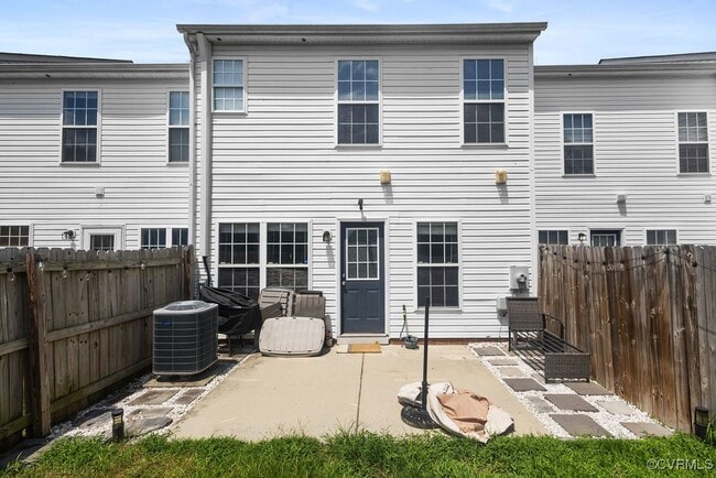 Building Photo - 5514 Belle Pond Dr