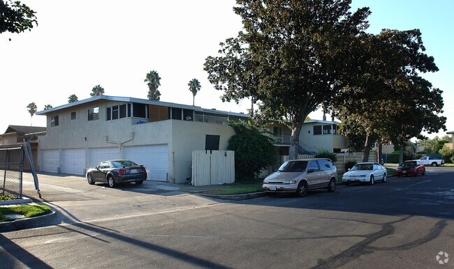 Building Photo - 1830 Casa Vista St