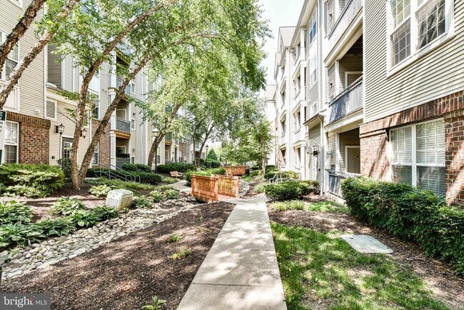 Building Photo - 3021 Nicosh Cir