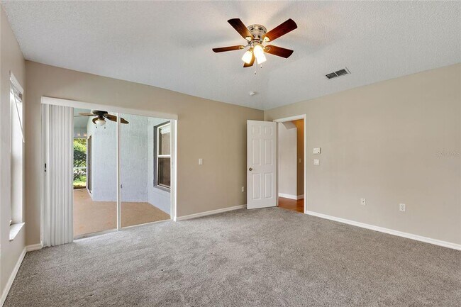 Building Photo - 2301 Paulette Dr