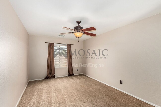 Building Photo - 2737 E La Costa Dr