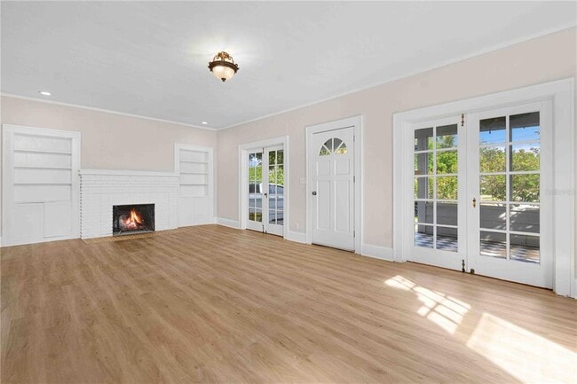 Building Photo - 2302 12th St N