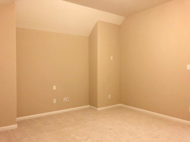 Building Photo - 3022 Rocky Canyon Dr