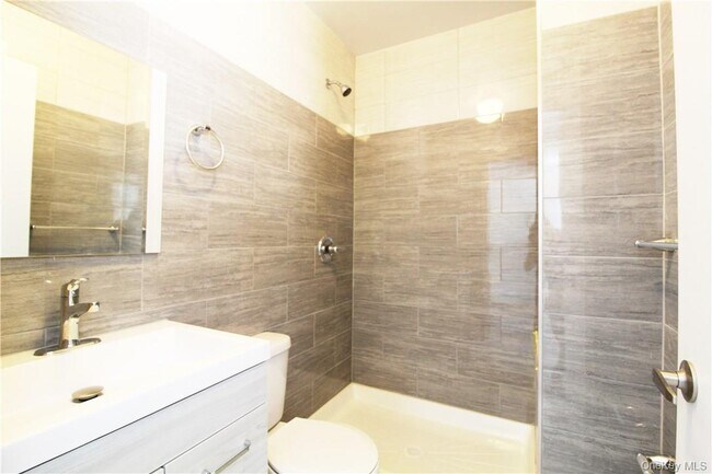 Building Photo - 1355 Plimpton Ave