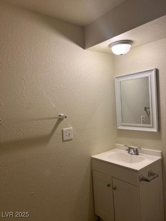 Building Photo - 664 Sky Rd