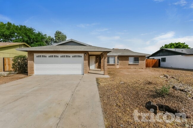 Building Photo - 10906 W Calle del Sol