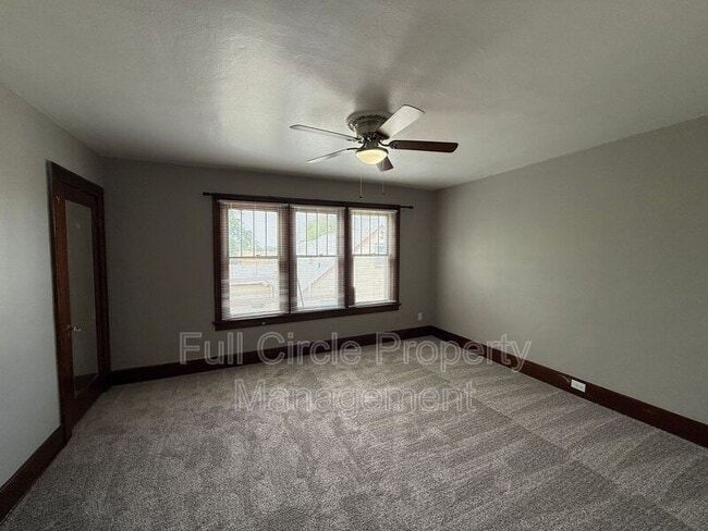 Building Photo - 351 N Clarmar Ave