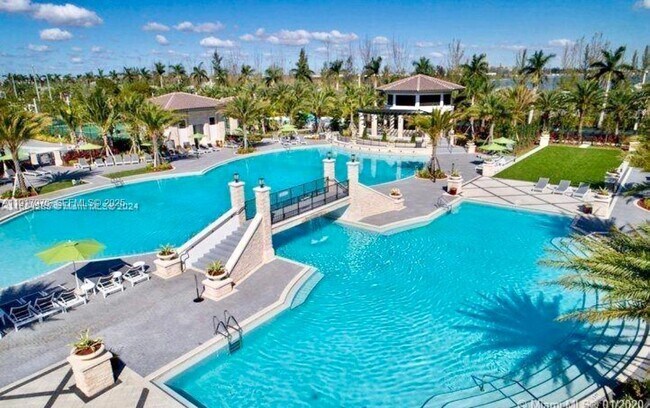 Building Photo - 10620 NW 88th St