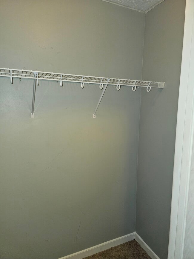 Building Photo - 270 Huckleberry Ln