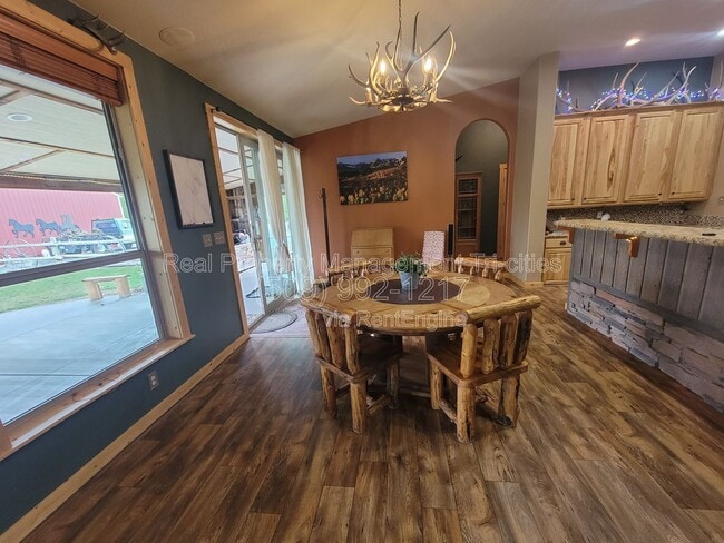 Building Photo - 52203 WA-225