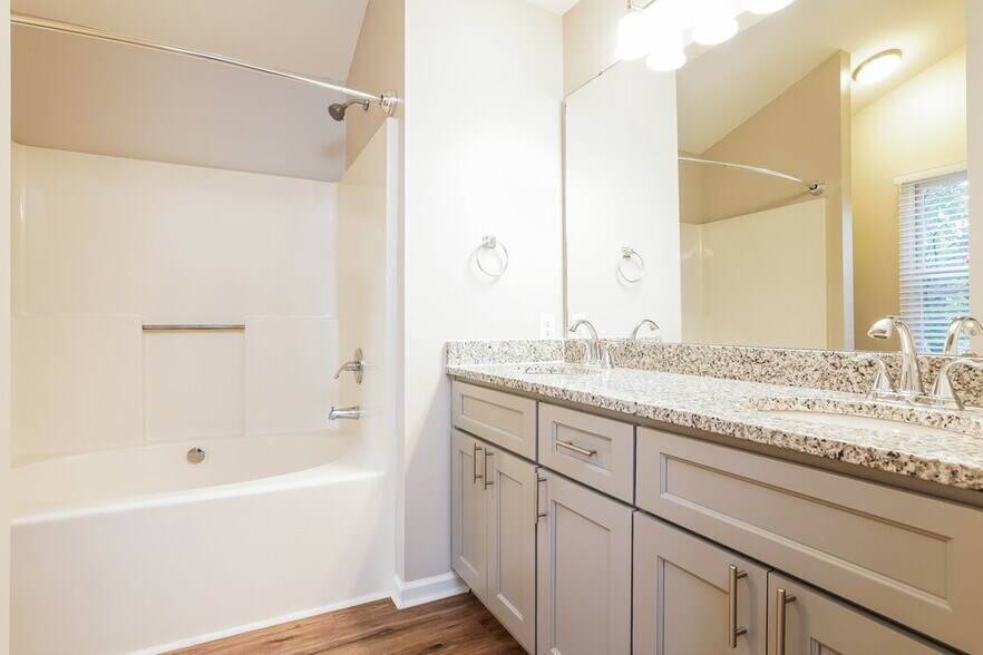 Building Photo - 2821 Clerkenwell Way