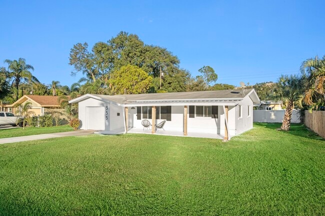 Building Photo - 353 Shirley Ave