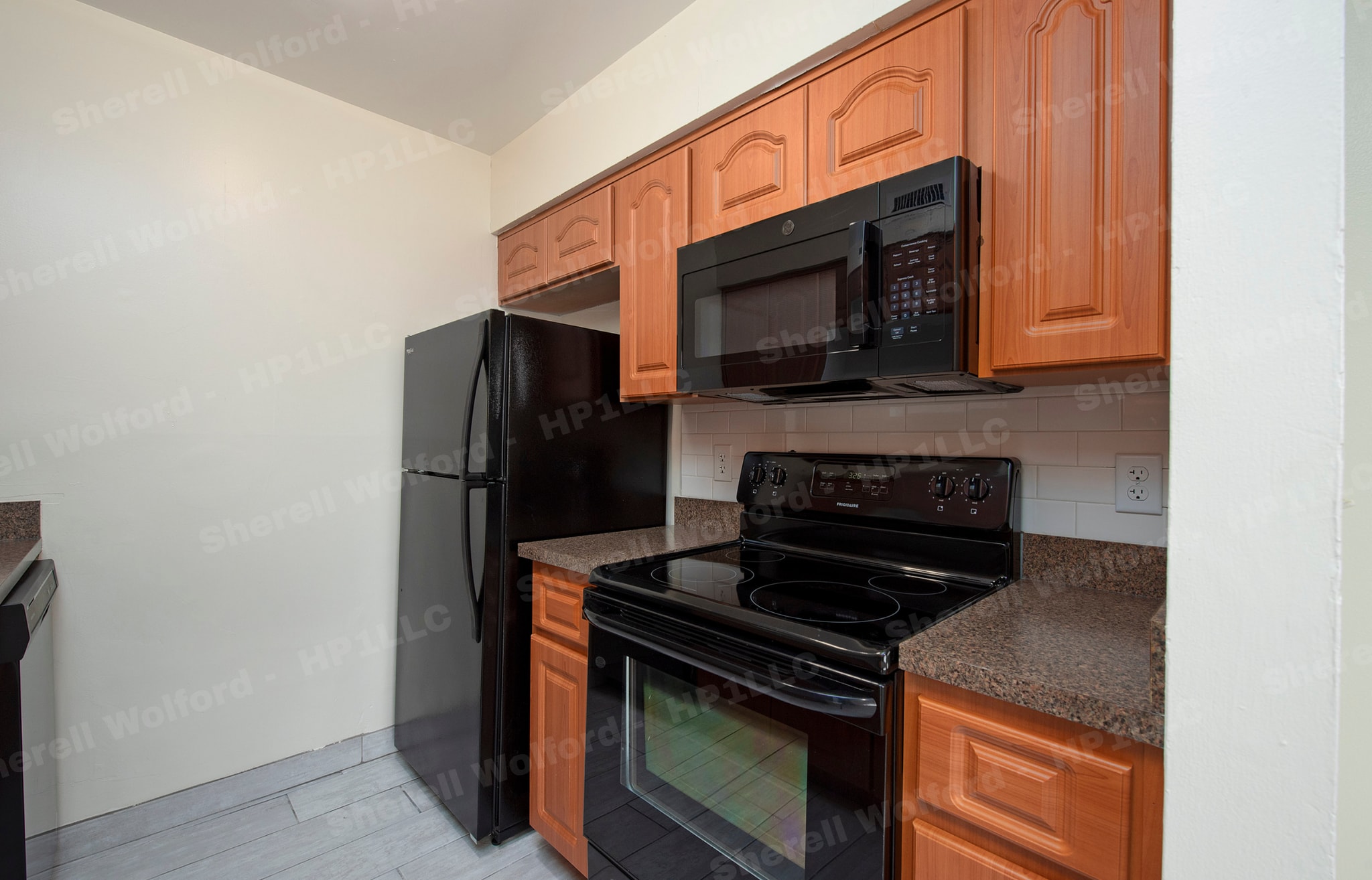 Building Photo - 5739 Peregrine Ave