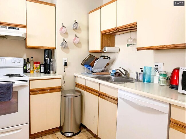 Building Photo - 538 Massachusetts Ave