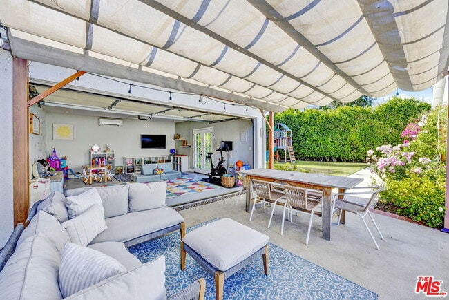 Building Photo - 4621 Allott Ave